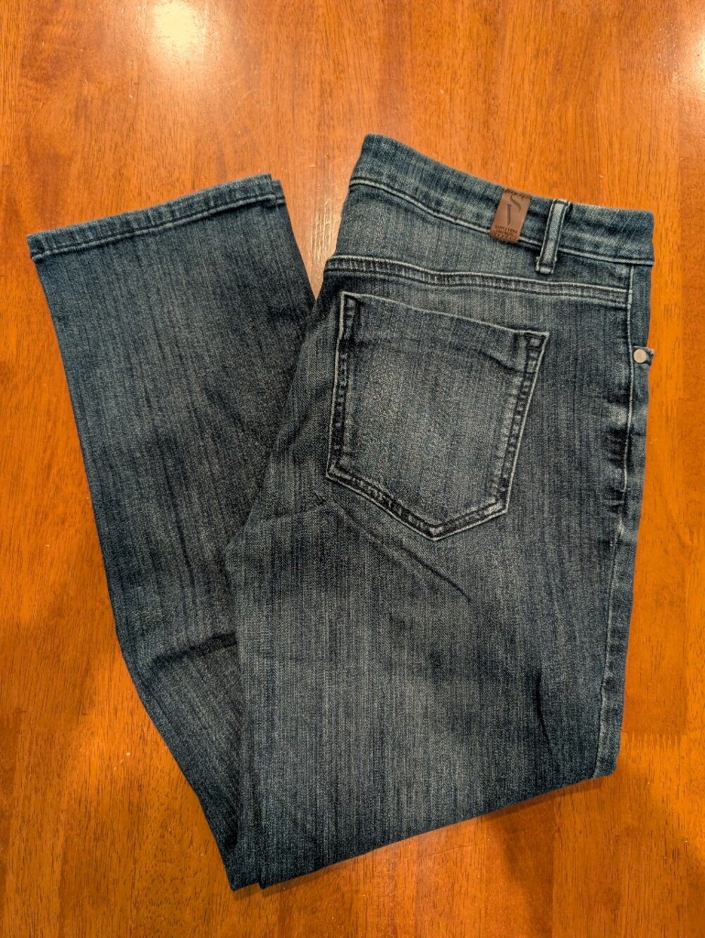 Simply Vera Vera Wang Women's Blue Capri Jeans, Size 6, Slim Mid-Rise, 5-Pocket